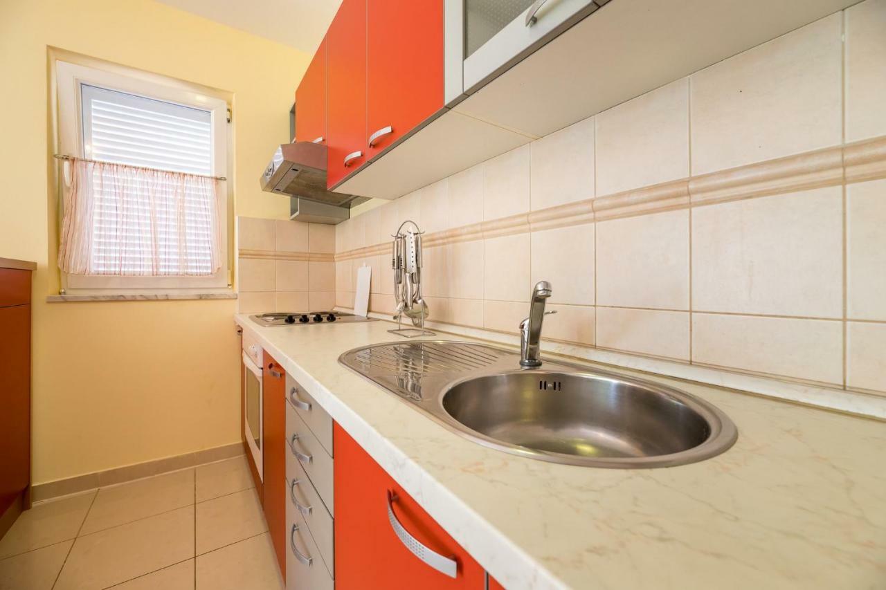 Apartments Tanja Башка Екстер'єр фото