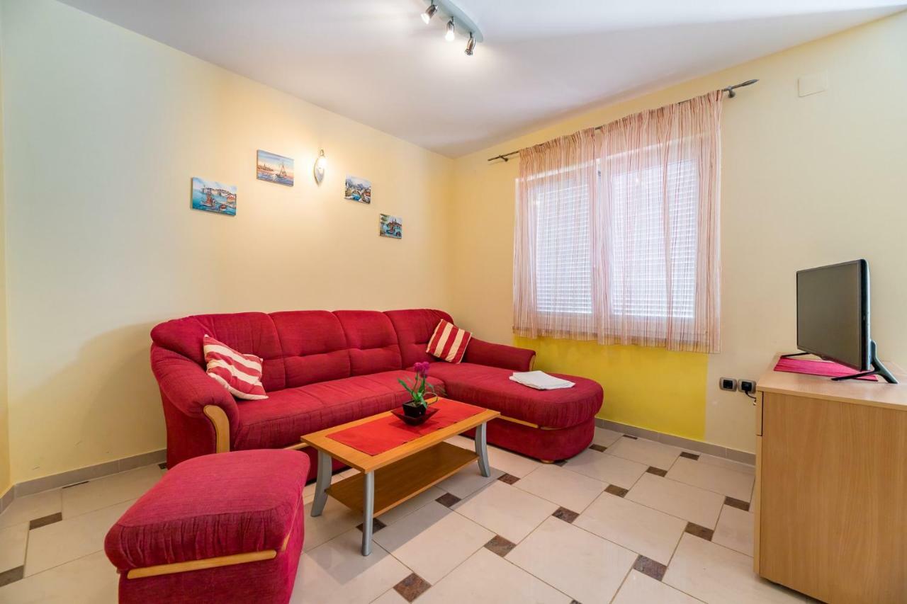 Apartments Tanja Башка Екстер'єр фото
