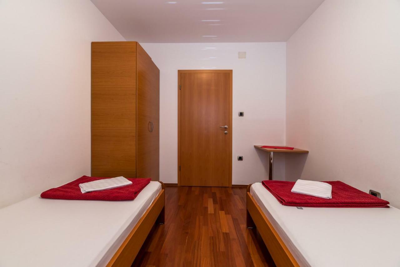 Apartments Tanja Башка Екстер'єр фото