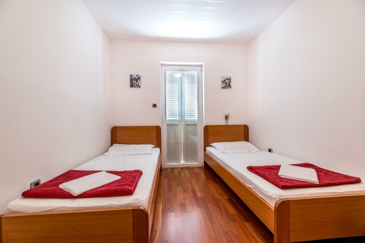 Apartments Tanja Башка Екстер'єр фото