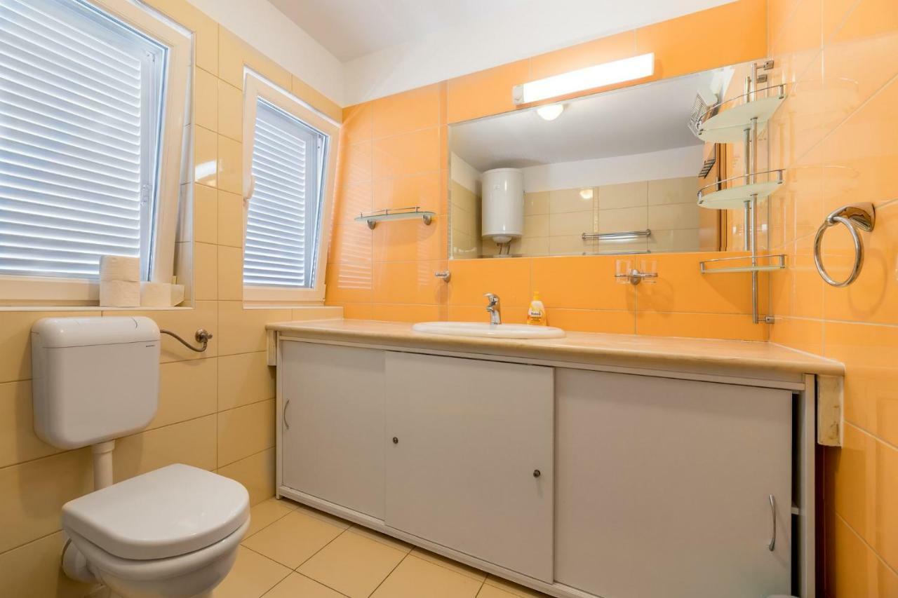 Apartments Tanja Башка Екстер'єр фото