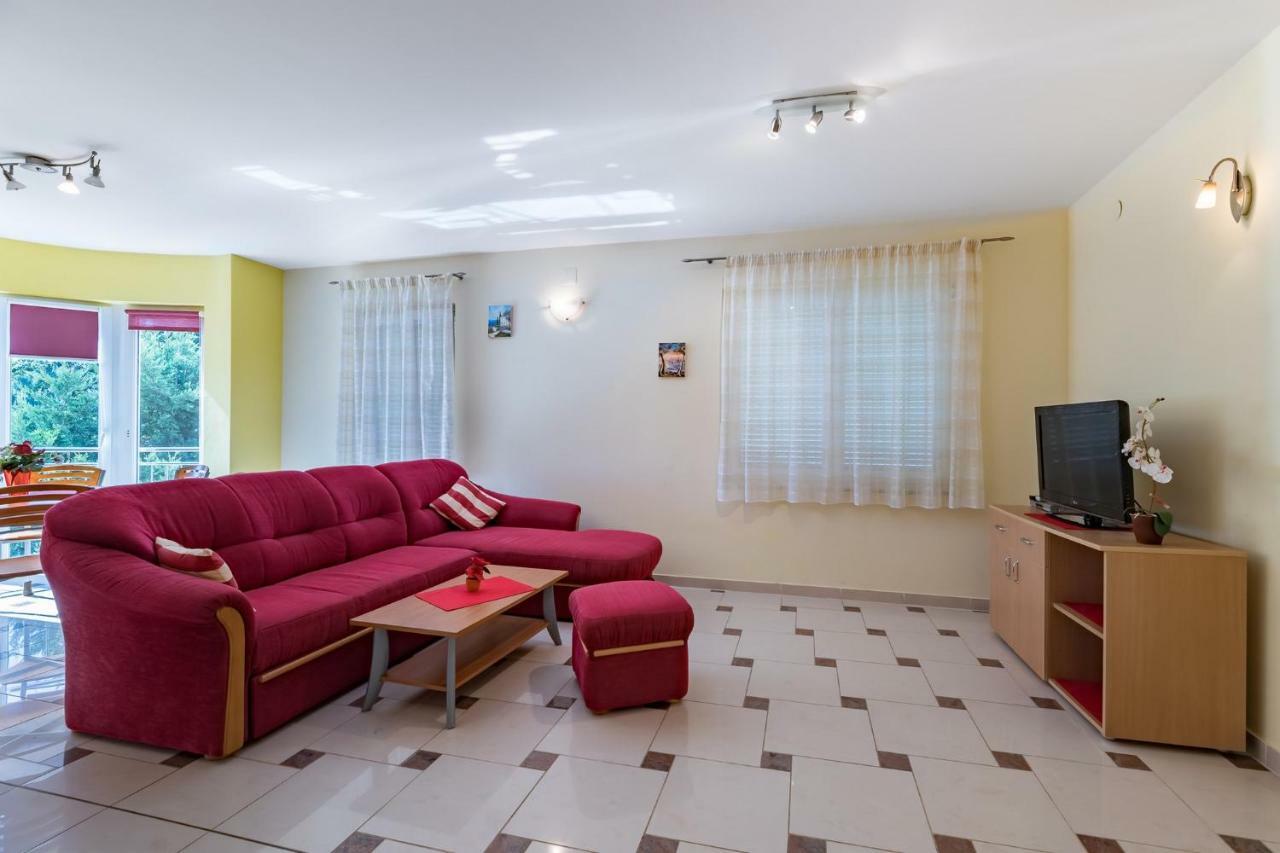 Apartments Tanja Башка Екстер'єр фото